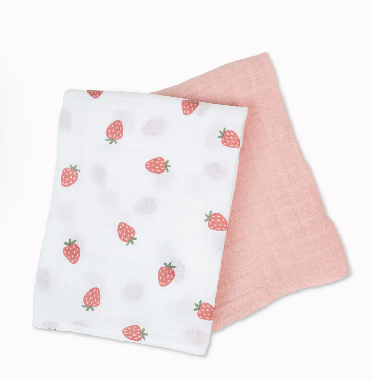 Lulujo 2pk Cotton Muslin Sawddle - Strawberry